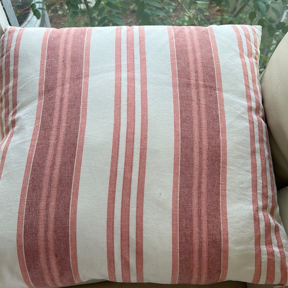 POTTERY BARN Set of 2 Melon Striped Pillow Covers